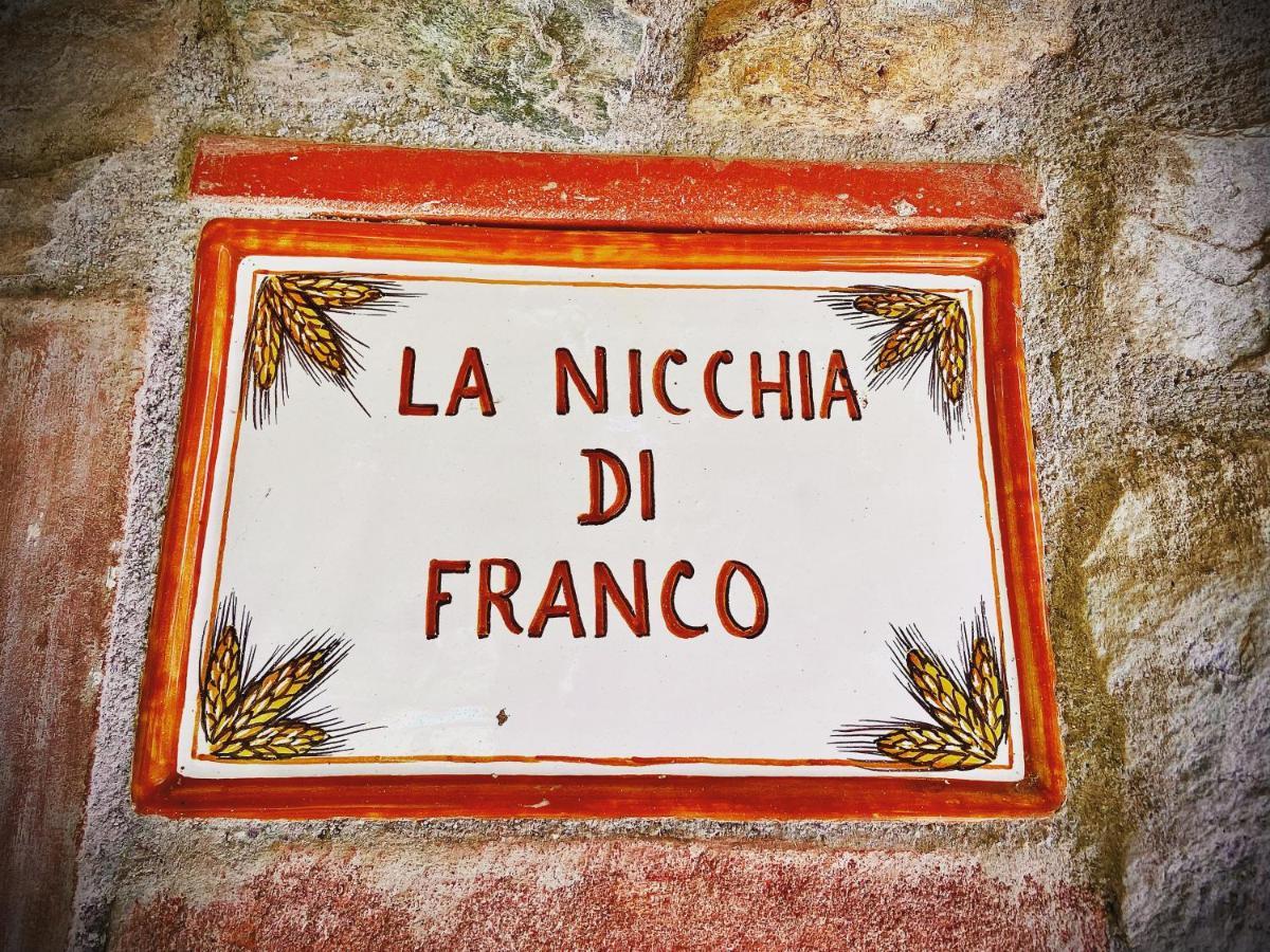 הוילה מונטיניוזו La Nicchia Di Franco מראה חיצוני תמונה